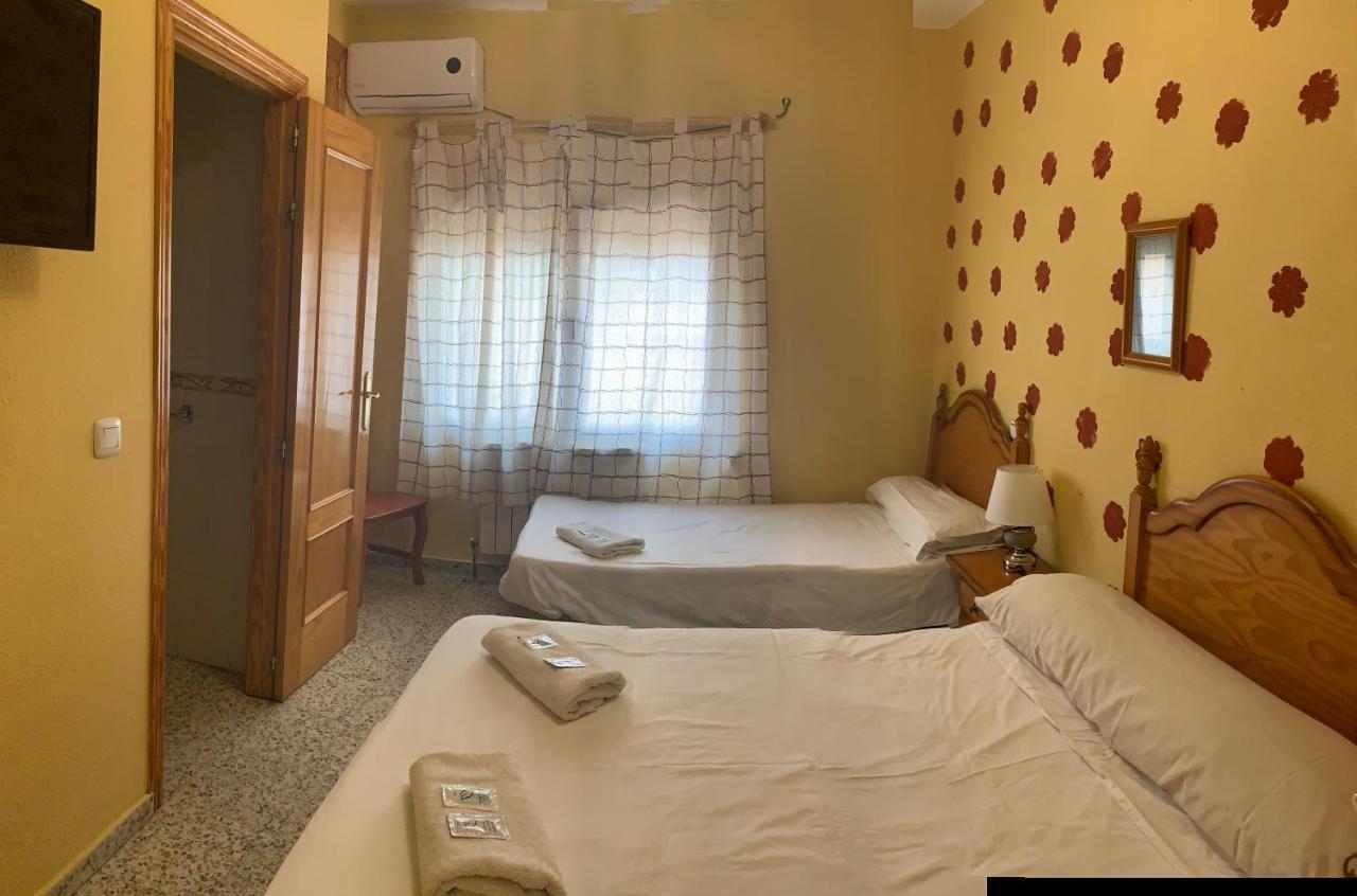 Hostal Sesena Extérieur photo