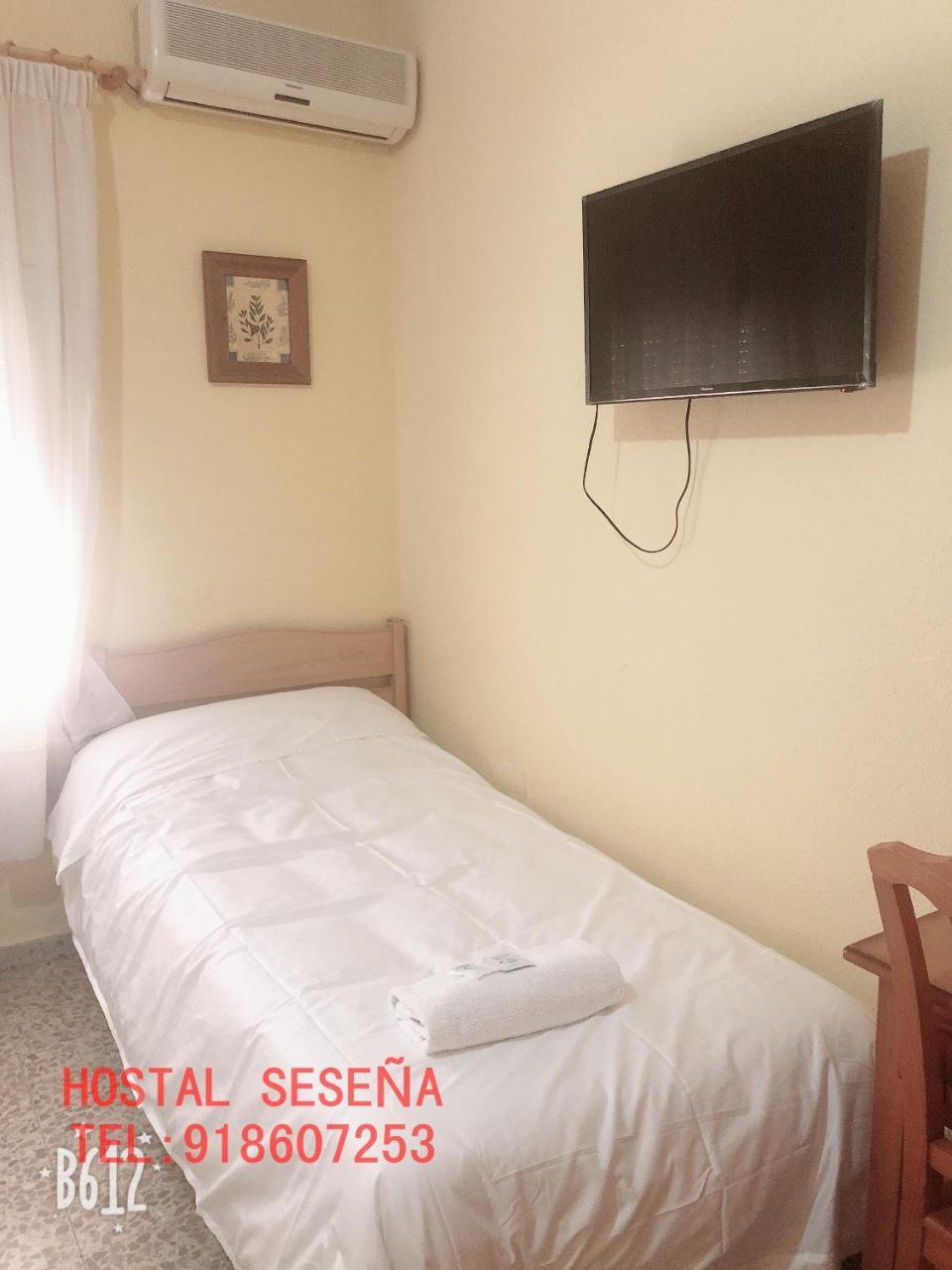 Hostal Sesena Extérieur photo